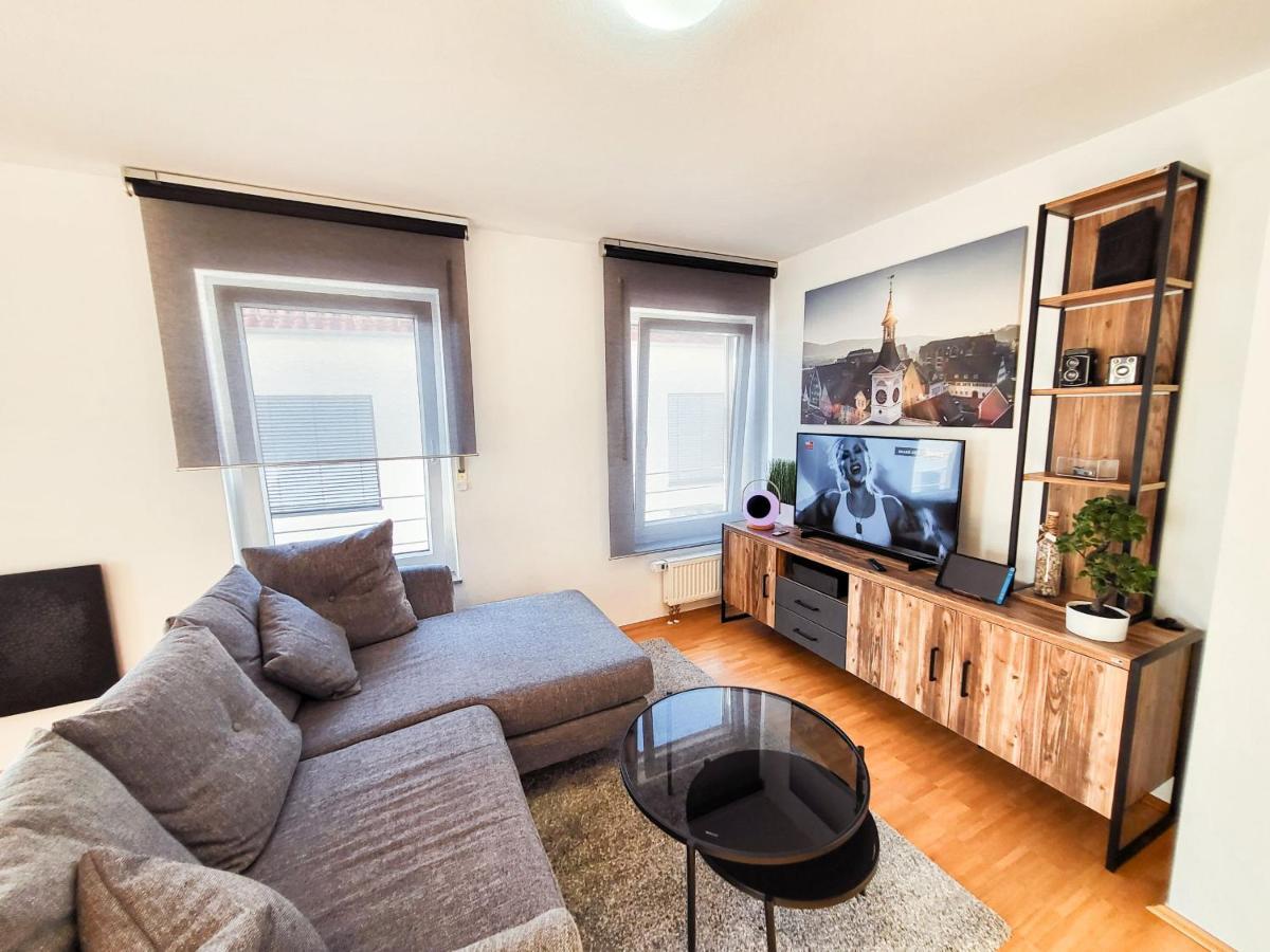 Zentrale Ferienwohnung In Aalen City Mit 4-Sternen Eksteriør bilde